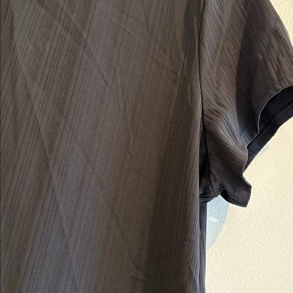 Black Spanx Women’s Tee Shirt NWOT - Picture 5 of 7